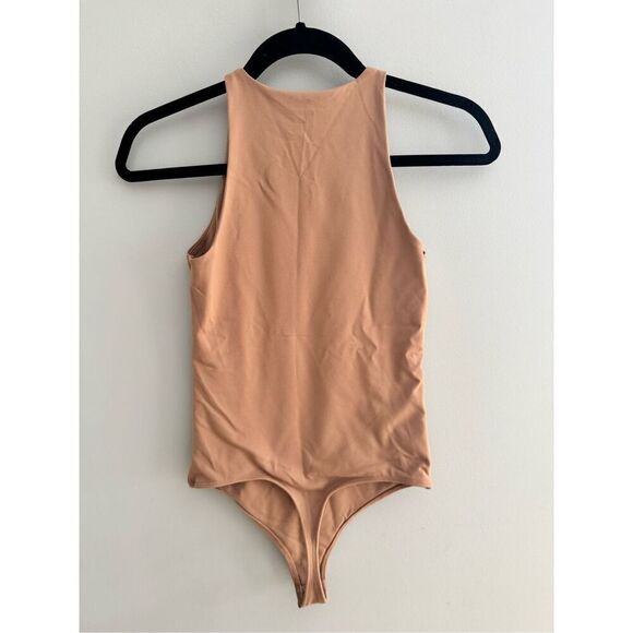 Abercrombie & Fitch Soft Collection Seamless Tank Body Suit, XS, Sleeveless - Picture 5 of 6